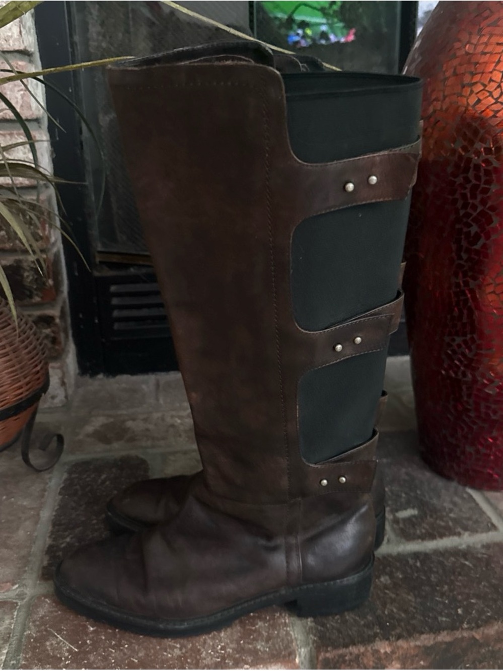 Kenneth Cole New York Women’s Brown Leather Studded Tall Boots Size 6.5B